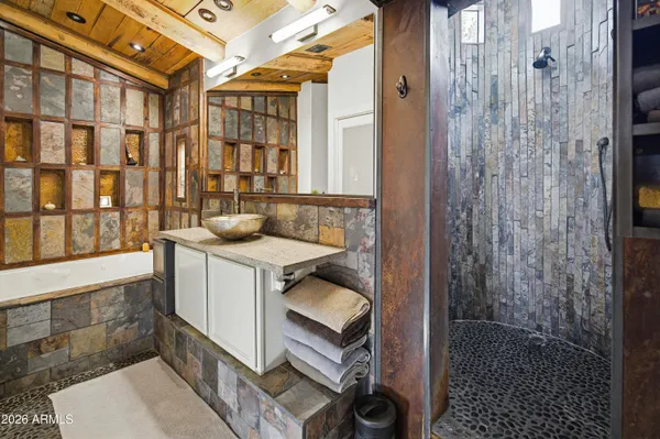 $1,375,000 | 4030 East Stanford Drive, Phoenix, AZ 85018