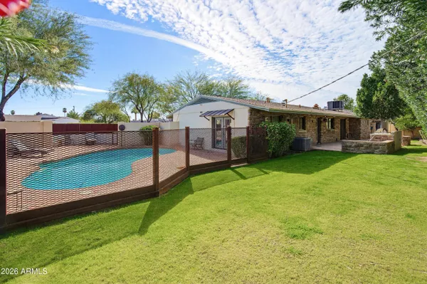 $1,375,000 | 4030 East Stanford Drive, Phoenix, AZ 85018