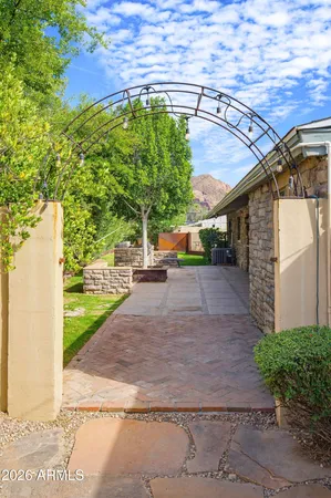 $1,375,000 | 4030 East Stanford Drive, Phoenix, AZ 85018