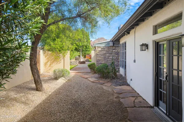 $1,375,000 | 4030 East Stanford Drive, Phoenix, AZ 85018