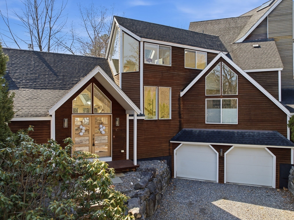 17 Wildflower Path, Unit 17 Hudson, MA 01749 - Photo 1 of 37