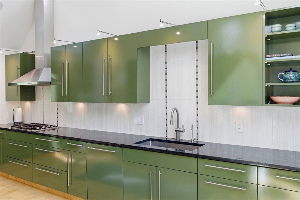 17 Wildflower Path, Unit 17 Hudson, MA 01749 - Photo 14 of 37