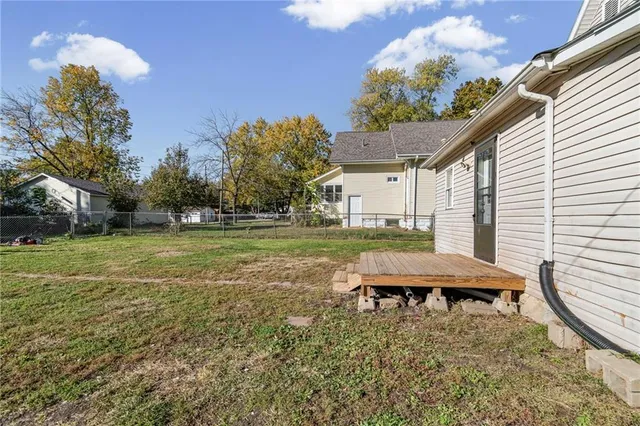 $165,000 | 117 West Prospect Street, Cameron, MO 64429