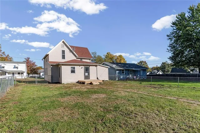 $165,000 | 117 West Prospect Street, Cameron, MO 64429