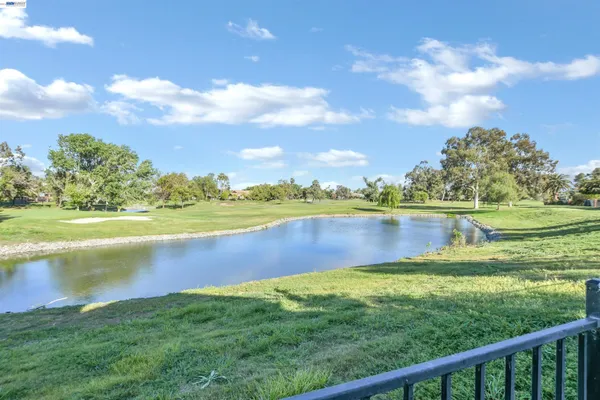 $979,000 | 1001 St Andrews Drive, Discovery Bay, CA 94505