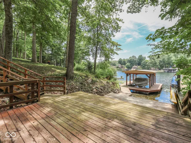 $729,900 | 6930 Eagle Drive, Nineveh, IN 46164