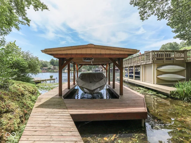 $729,900 | 6930 Eagle Drive, Nineveh, IN 46164