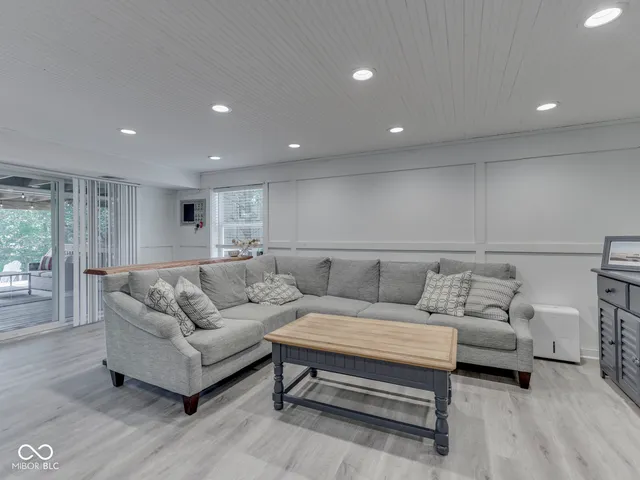 $729,900 | 6930 Eagle Drive, Nineveh, IN 46164