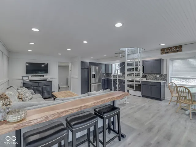 $729,900 | 6930 Eagle Drive, Nineveh, IN 46164