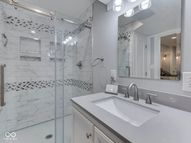 $729,900 | 6930 Eagle Drive, Nineveh, IN 46164