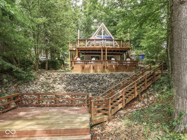 $729,900 | 6930 Eagle Drive, Nineveh, IN 46164