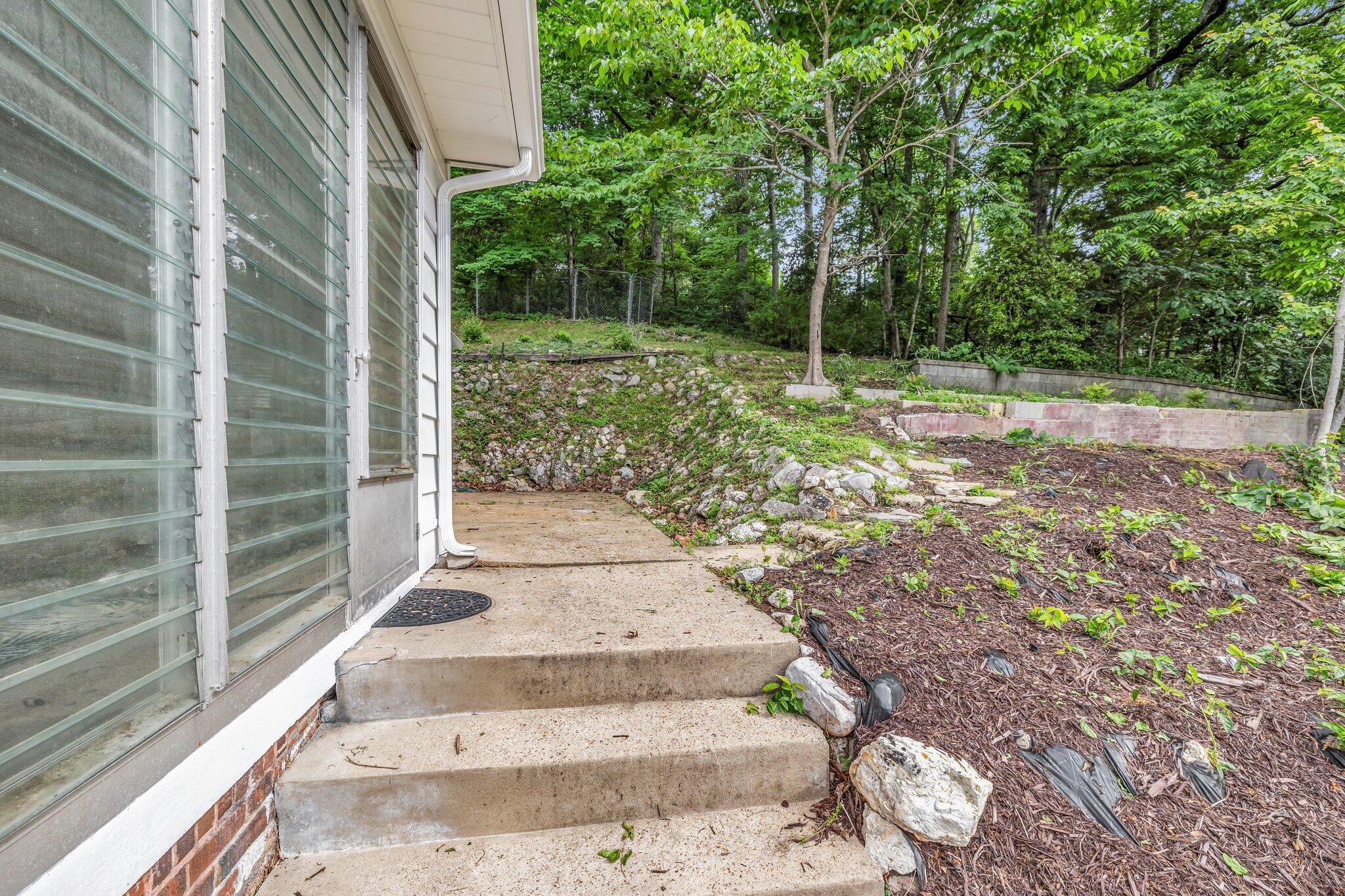 225 Longview Drive Rossville, GA 30741 - Photo 25 of 40 8-web-or-mls-225-longview-dr