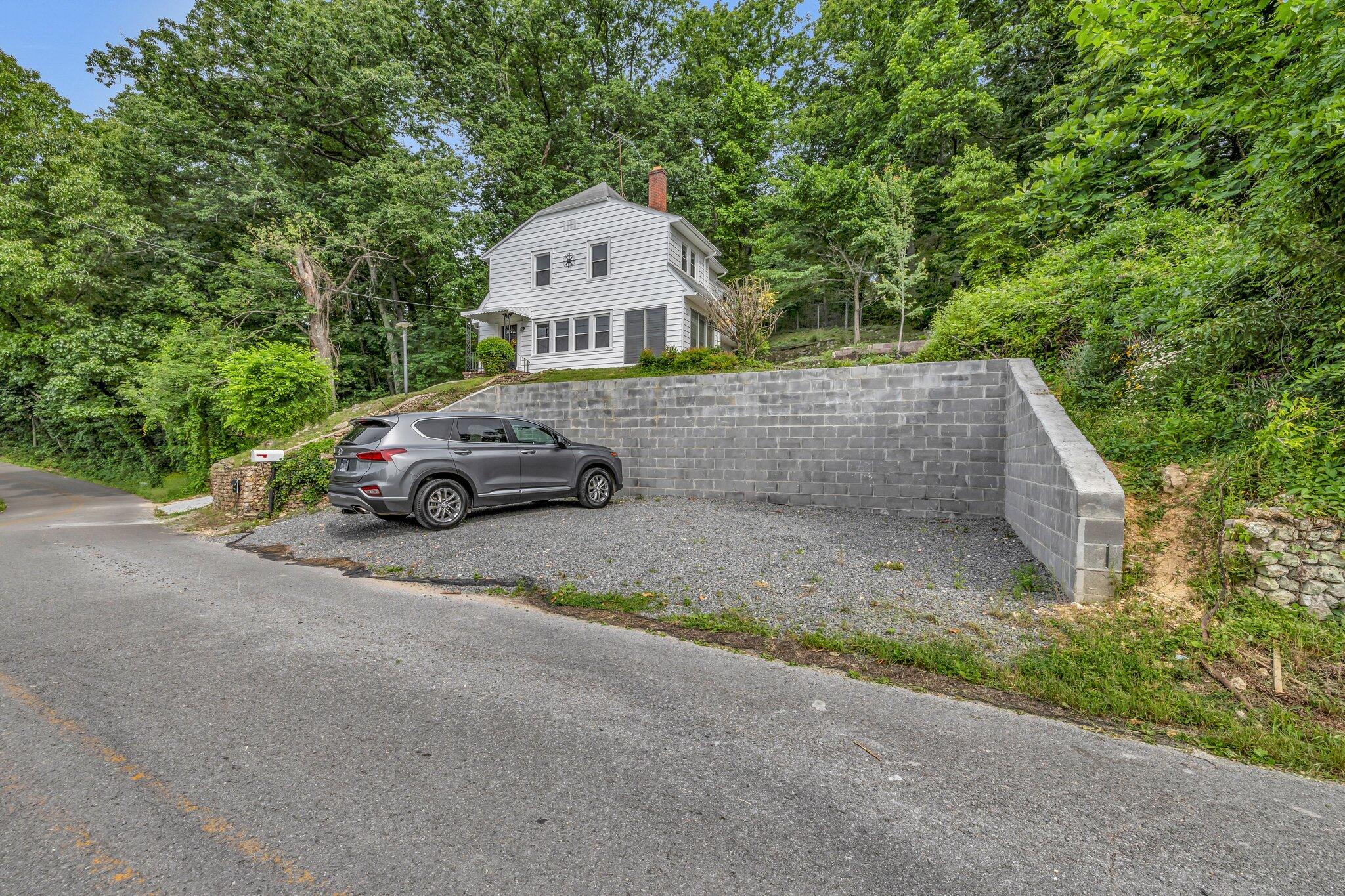 225 Longview Drive Rossville, GA 30741 - Photo 31 of 40 2-web-or-mls-225-longview-dr