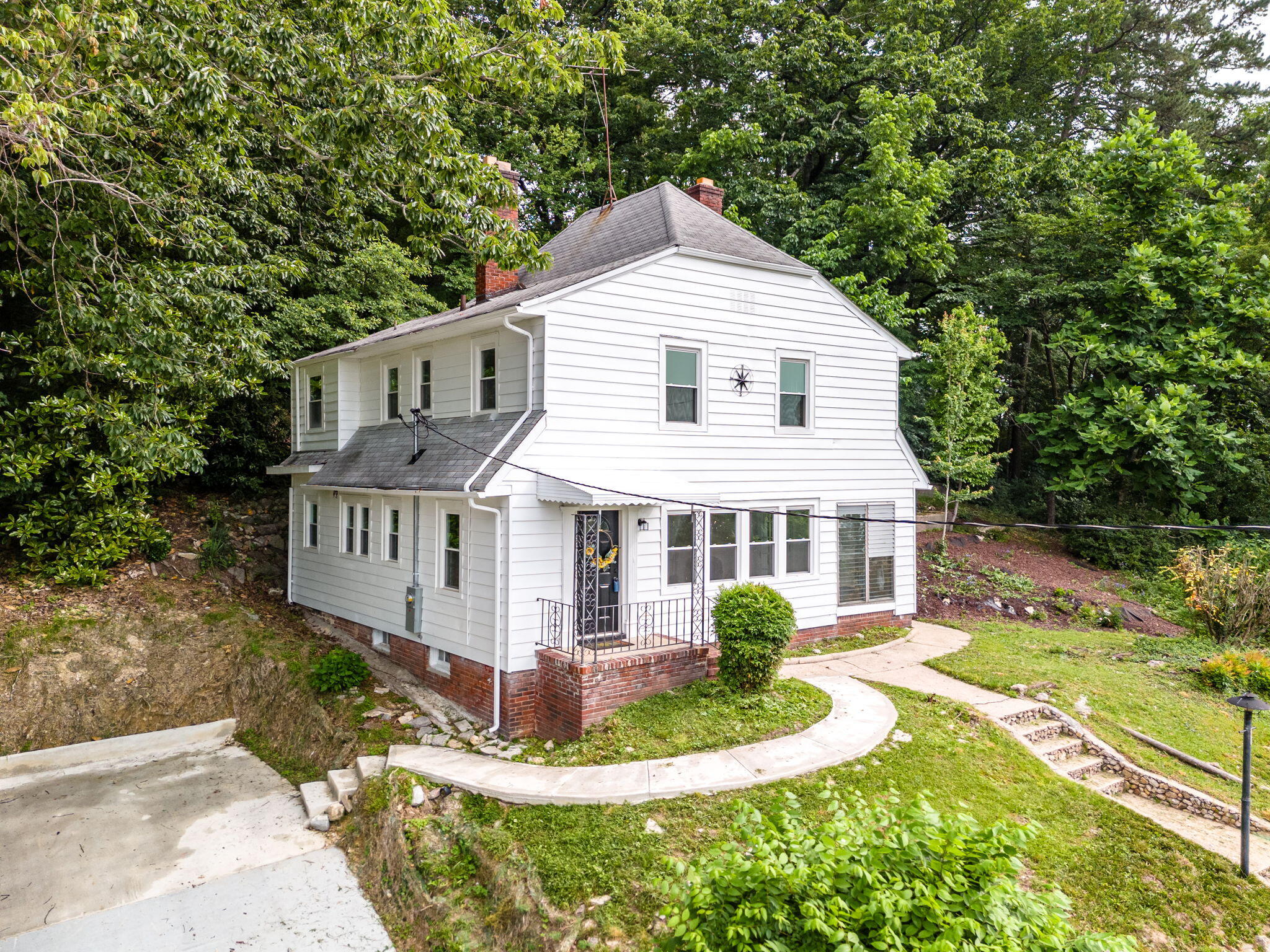 225 Longview Drive Rossville, GA 30741 - Photo 35 of 40 18-web-or-mls-225-longview-dr (1)