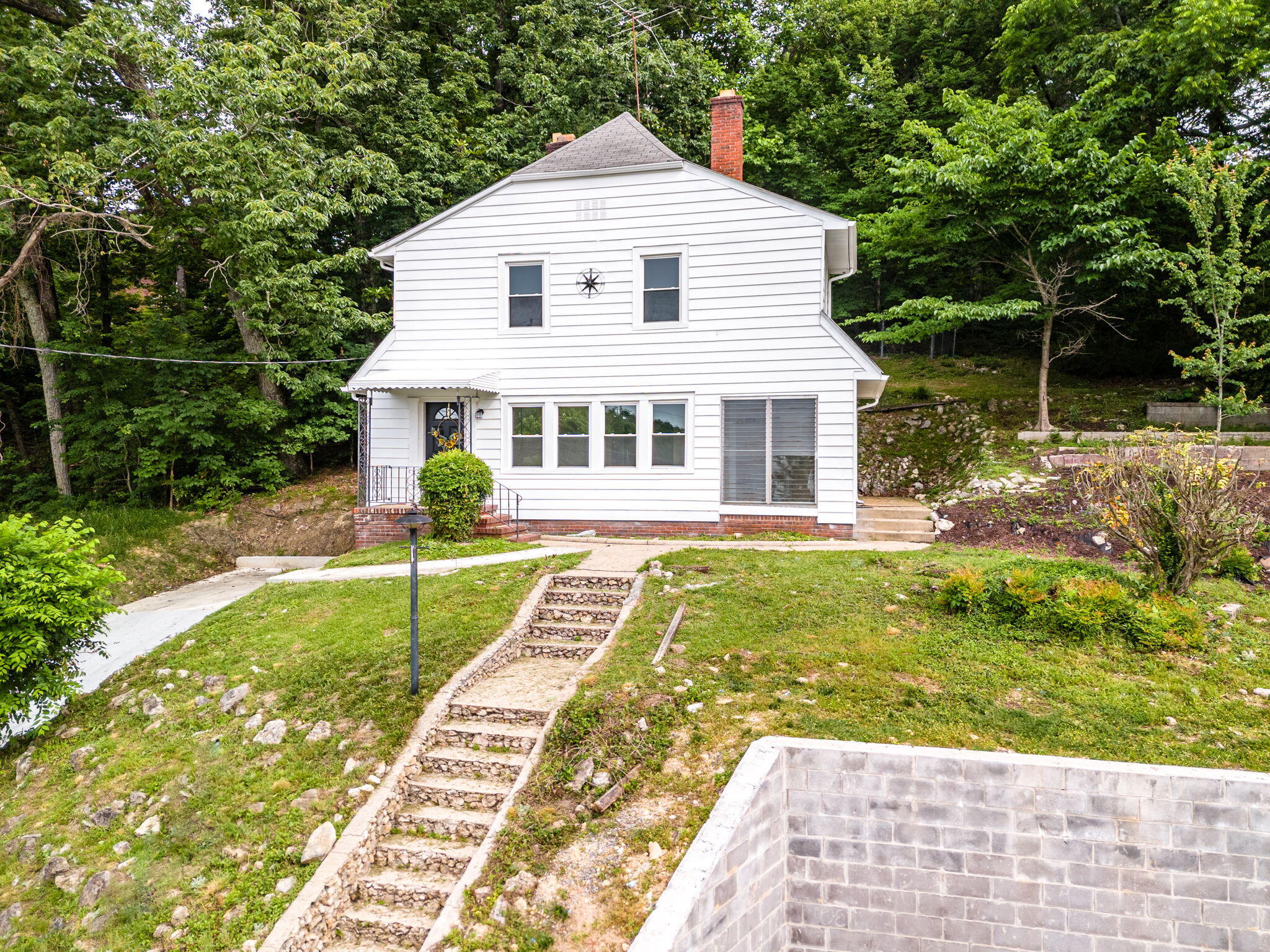 225 Longview Drive Rossville, GA 30741 - Photo 37 of 40 13-web-or-mls-225-longview-dr (1)