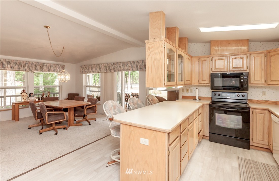 8601 Upper Peoh Point Road Cle Elum, WA 98922 - Photo 12 of 20 Gallery Image 12
