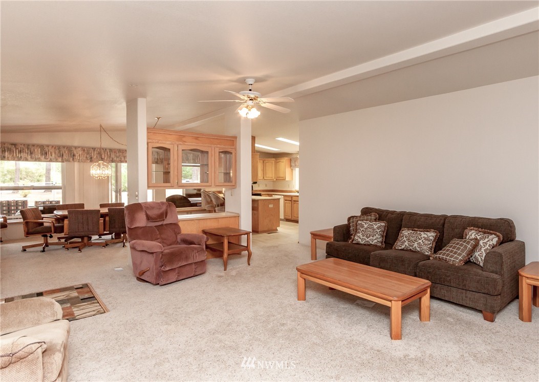 8601 Upper Peoh Point Road Cle Elum, WA 98922 - Photo 8 of 20 Gallery Image 8
