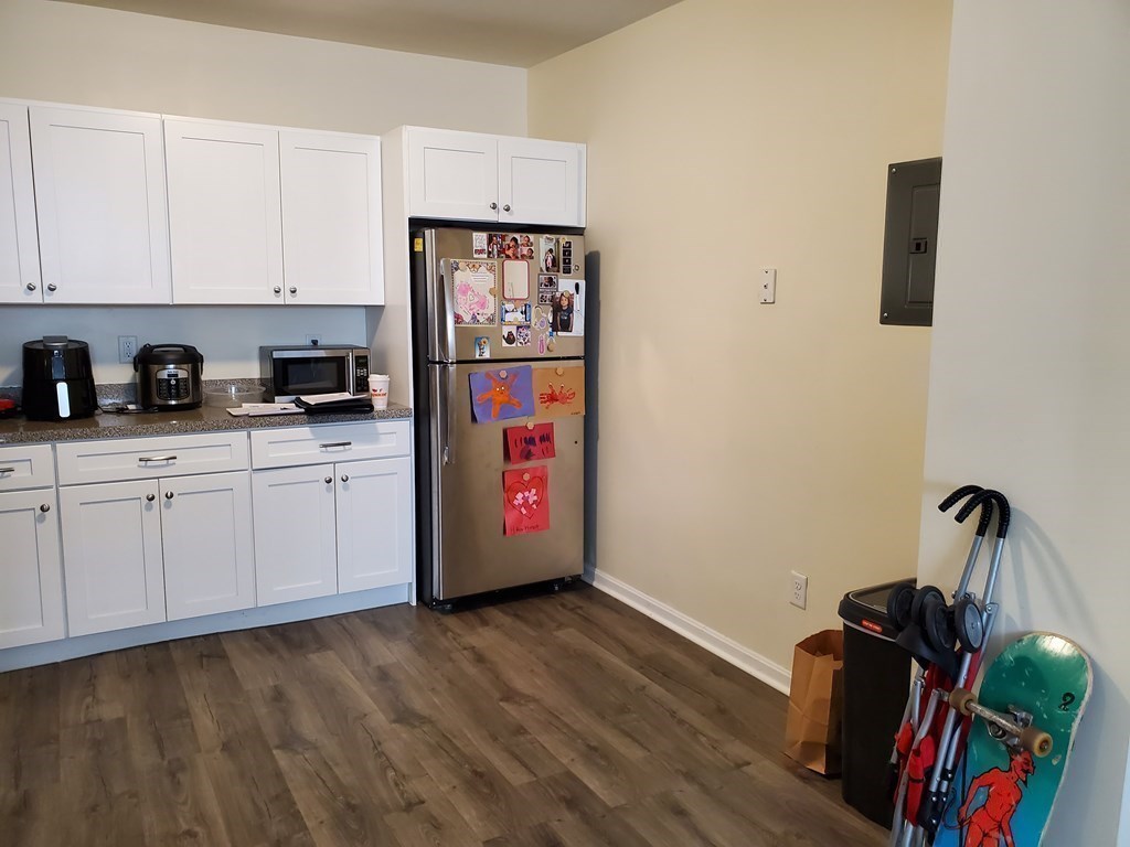 361 Hildreth Street, Unit 14 Lowell, MA 01850 - Photo 8 of 9
