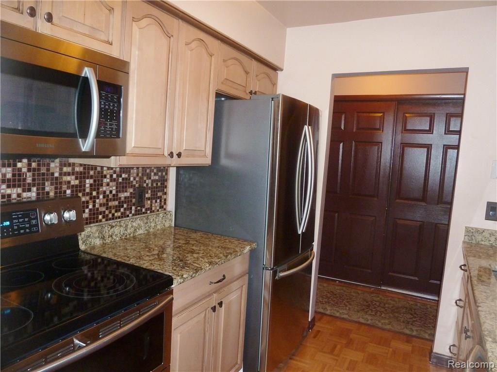 30038 West 12 Mile Road Farmington, MI 48334 - Photo 4 of 26
