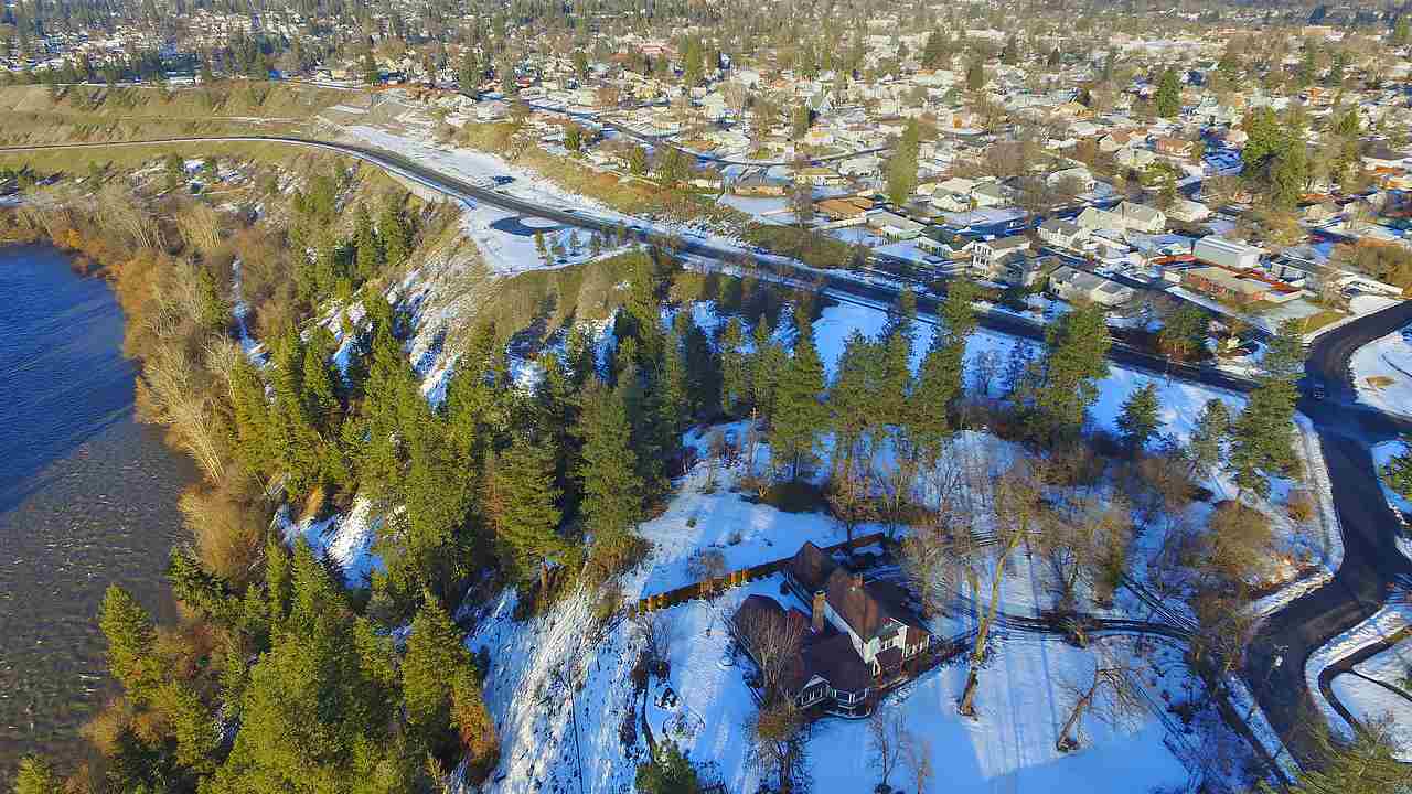 1743 North W Point Road Spokane, WA 99201 - Photo 11 of 17 Gallery Image 11