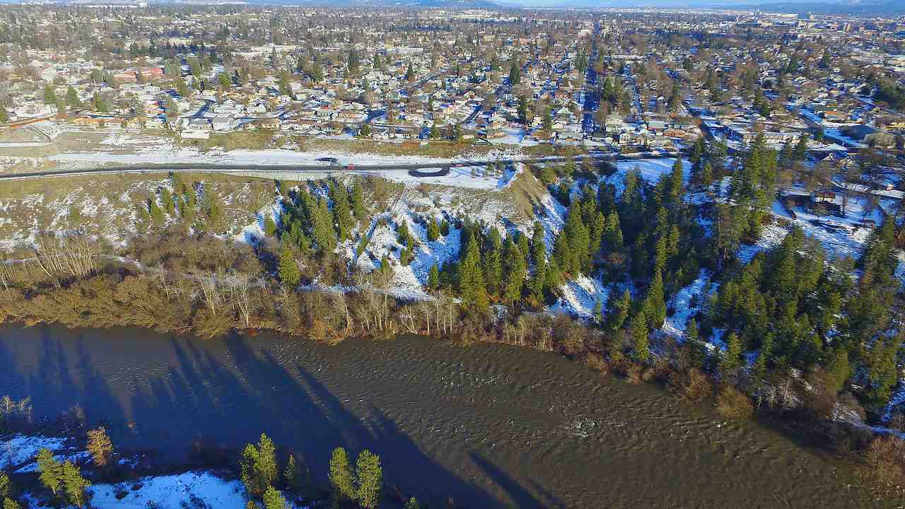 1743 North W Point Road Spokane, WA 99201 - Photo 8 of 17 Gallery Image 8
