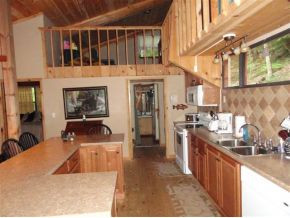 180 Cable Hollow Road Butler, TN 37640 - Photo 6 of 12 Kitchen
