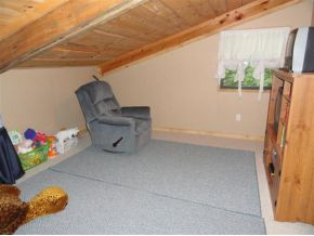 180 Cable Hollow Road Butler, TN 37640 - Photo 8 of 12 Loft Area