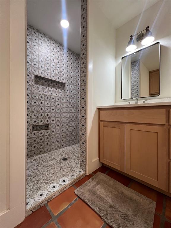 5105 Circle Ridge Drive West Fort Worth, TX 76114 - Photo 23 of 32 a bathroom with a shower and a sink