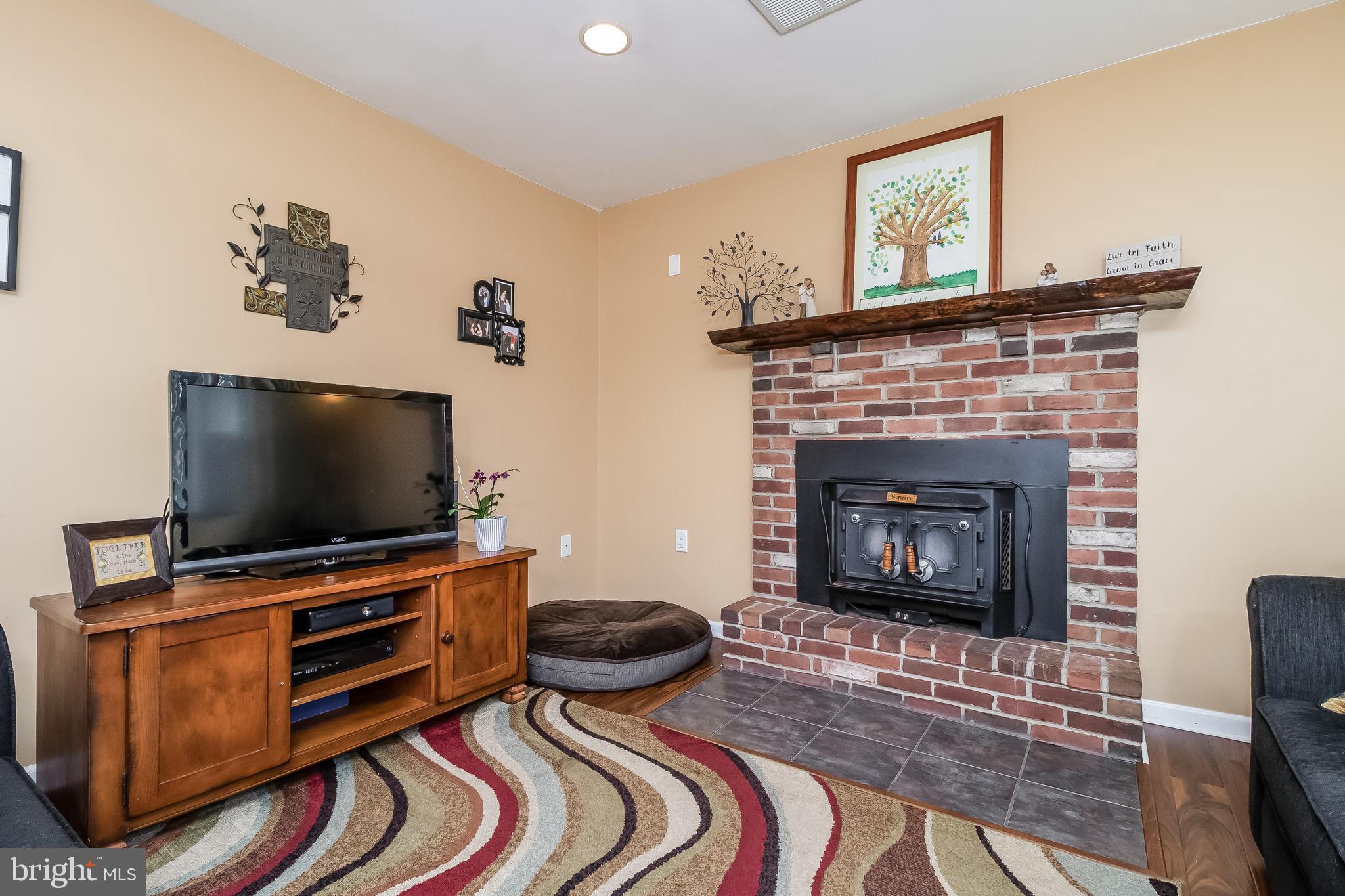 12 Shevchenko Avenue Cream Ridge, NJ 08514 - Photo 3 of 25 Family Room
