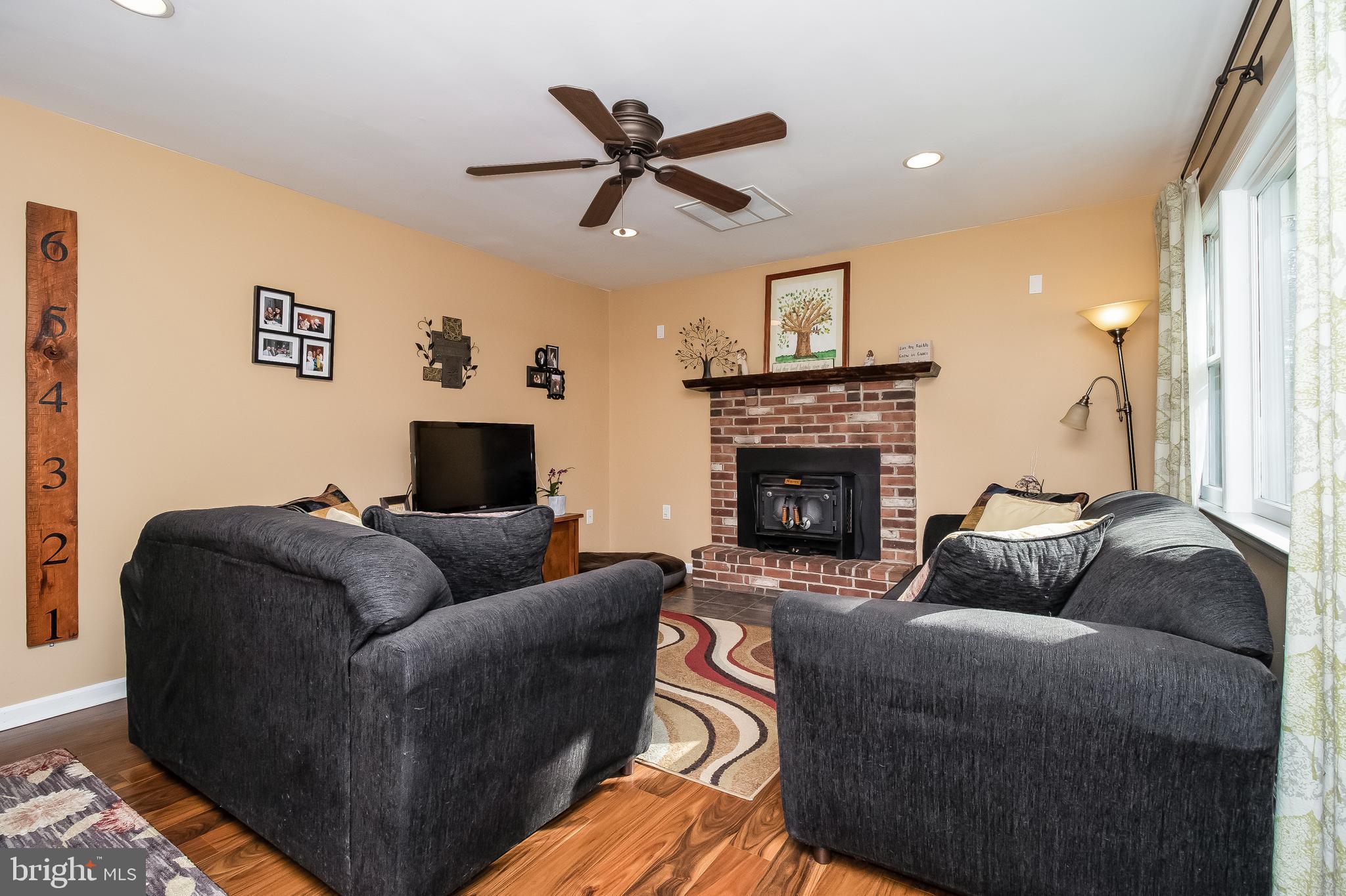 12 Shevchenko Avenue Cream Ridge, NJ 08514 - Photo 5 of 25 Family Room