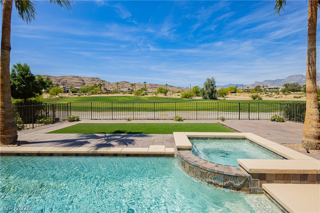 2155 Alcova Ridge Drive Las Vegas, NV 89135 - Photo 38 of 43