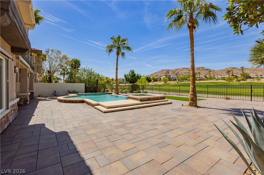 2155 Alcova Ridge Drive Las Vegas, NV 89135 - Photo 5 of 43