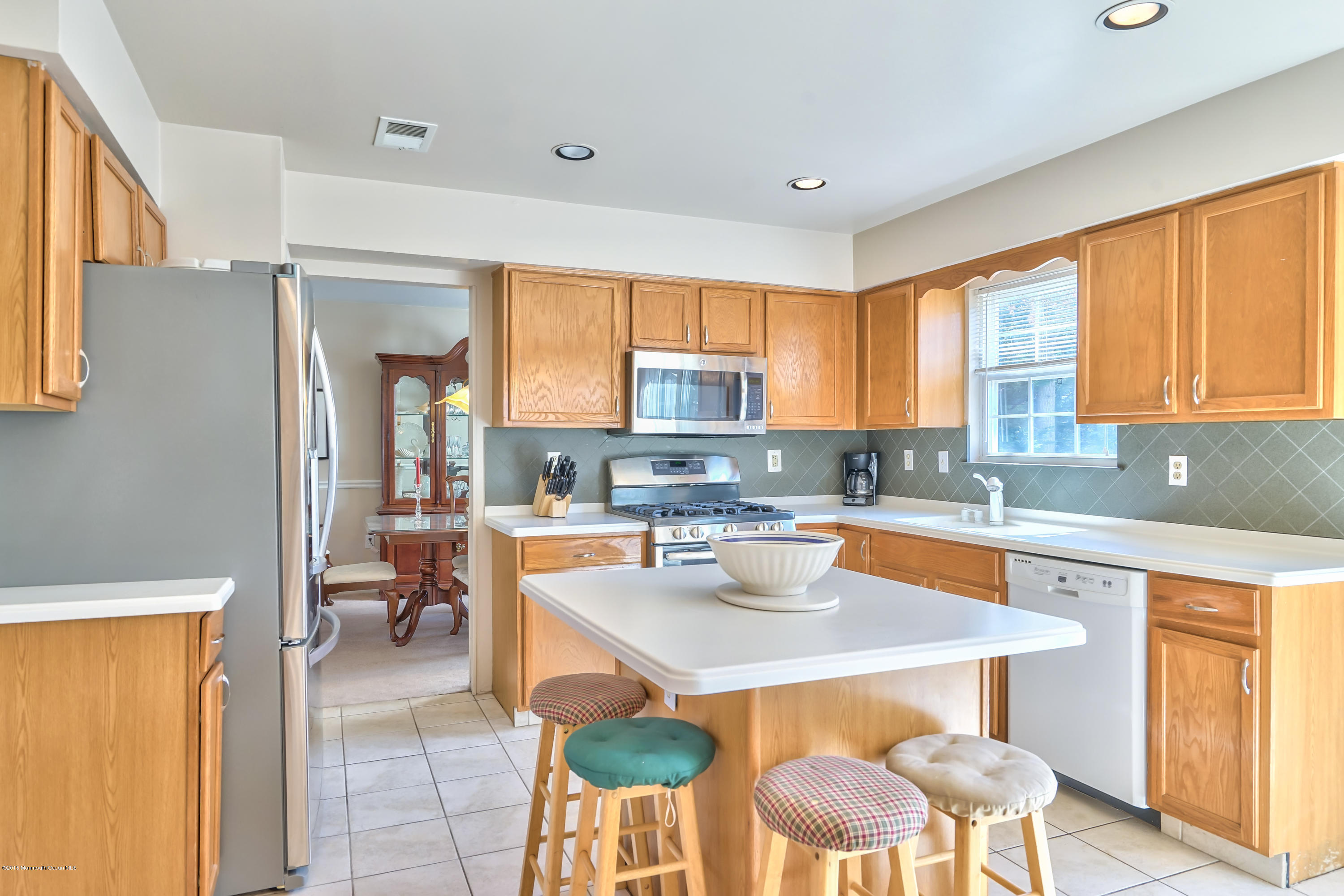51 Diamond Lane Howell, NJ 07731 - Photo 7 of 21 007.jpg