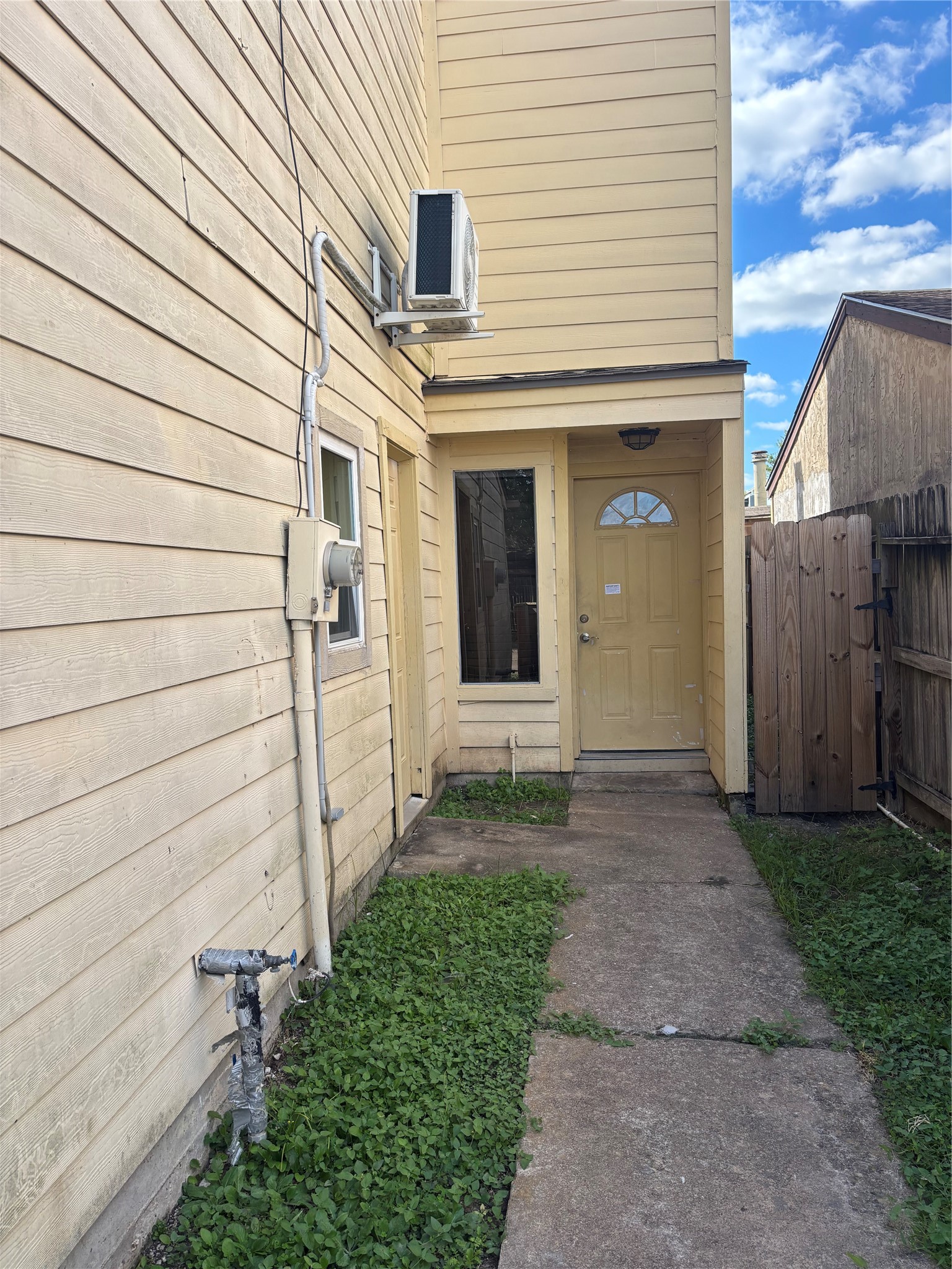 7824 Windward Passage Street Houston, TX 77072 - Photo 2 of 12