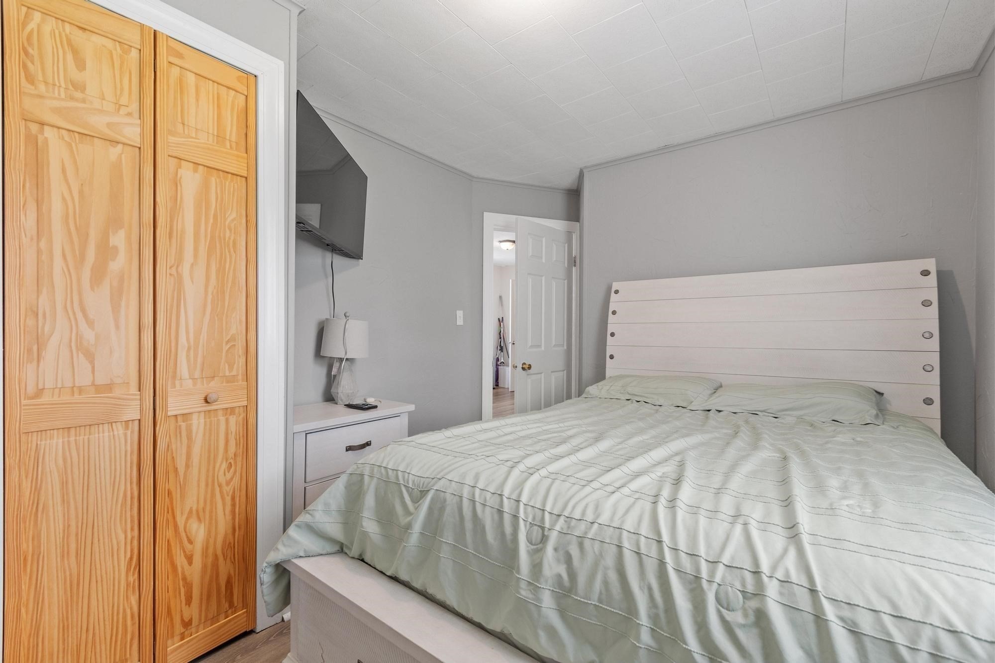 262 Oak Street Clinton, MA 01510 - Photo 30 of 42 Gallery Image 30