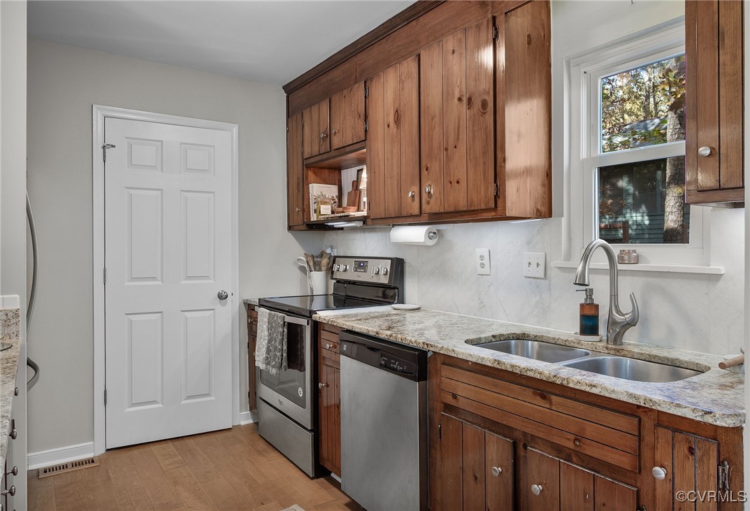 924 Marblethorpe Road Chesterfield, VA 23236 - Photo 8 of 26 Gallery Image 8