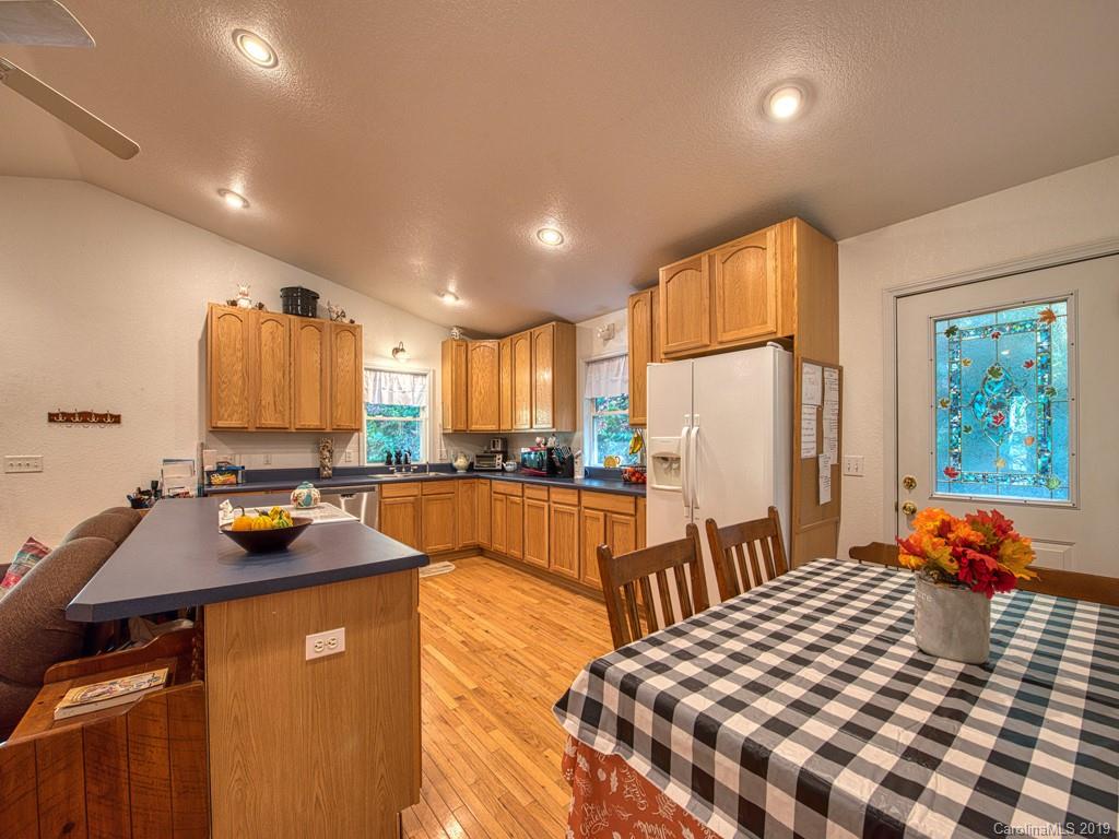 220 Smokies Ridge Waynesville, NC 28786 - Photo 8 of 25
