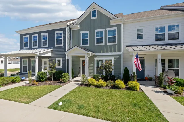 $359,999 | 856 Westcott Lane, Antioch, TN 37013