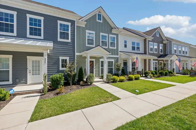 $359,999 | 856 Westcott Lane, Antioch, TN 37013