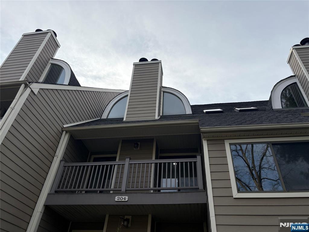 204 River Renaissance, Unit B04 East Rutherford, NJ 07073 - Photo 2 of 18