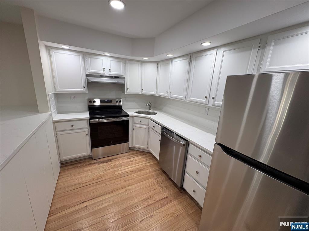 204 River Renaissance, Unit B04 East Rutherford, NJ 07073 - Photo 4 of 18