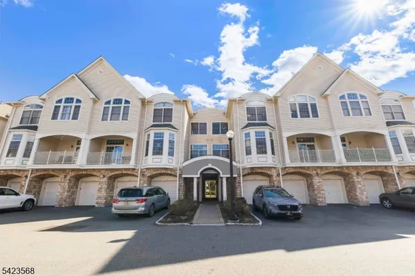 $5,200 | 123 Turlington Court, Livingston, NJ 07039