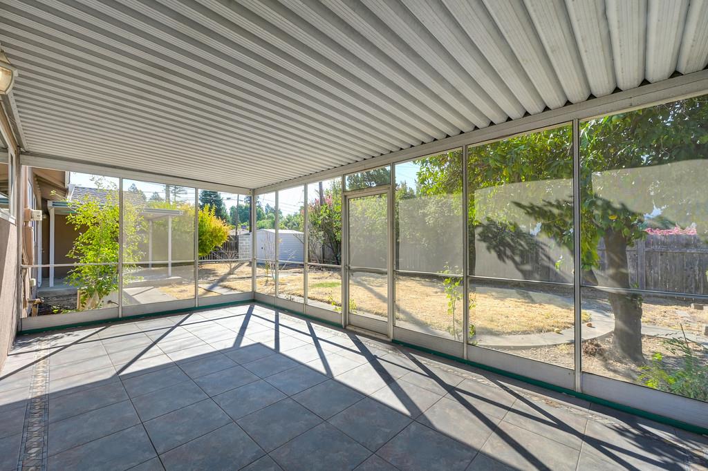 1056 Entrada Road Sacramento, CA 95864 - Photo 43 of 57 a view of a building from a balcony