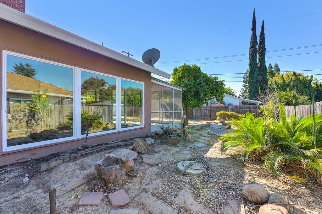 1056 Entrada Road Sacramento, CA 95864 - Photo 47 of 57