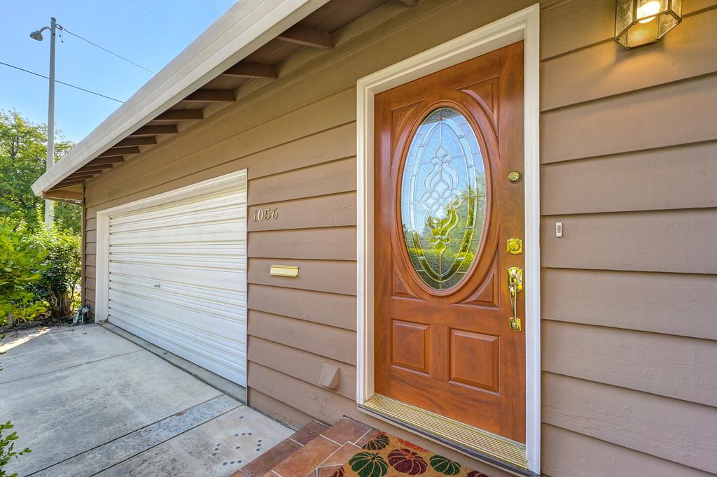 1056 Entrada Road Sacramento, CA 95864 - Photo 8 of 57