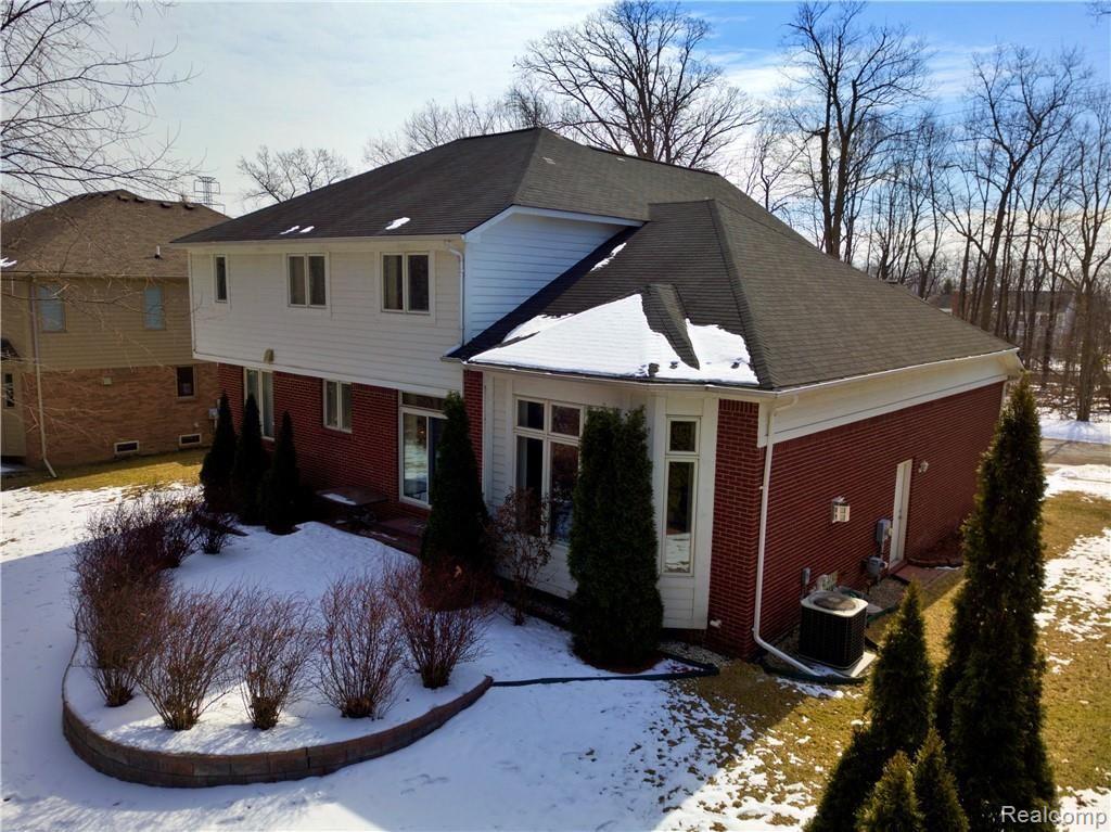 411 Mystic Valley Rochester Hills, MI 48307 - Photo 25 of 30