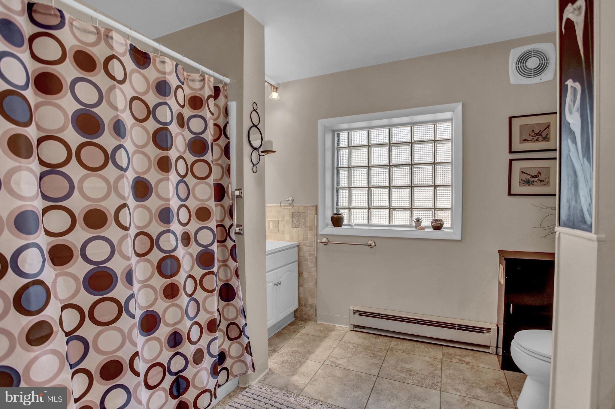 727 West Brubaker Valley Road Lititz, PA 17543 - Photo 14 of 37