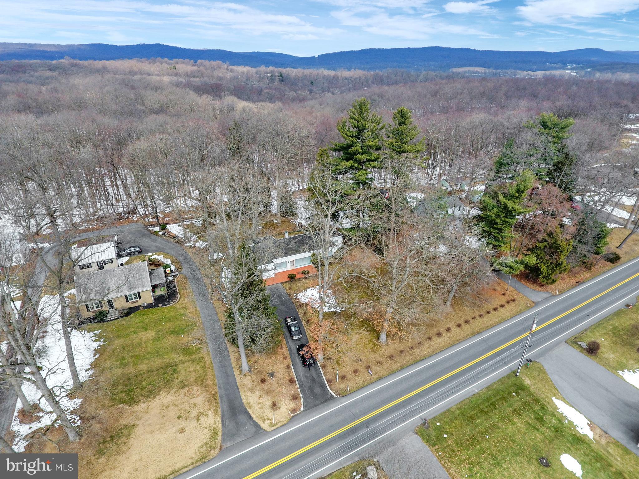727 West Brubaker Valley Road Lititz, PA 17543 - Photo 3 of 37