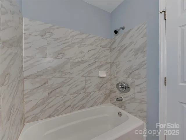 $344,900 | 7413 Lockmont Drive, Charlotte, NC 28212