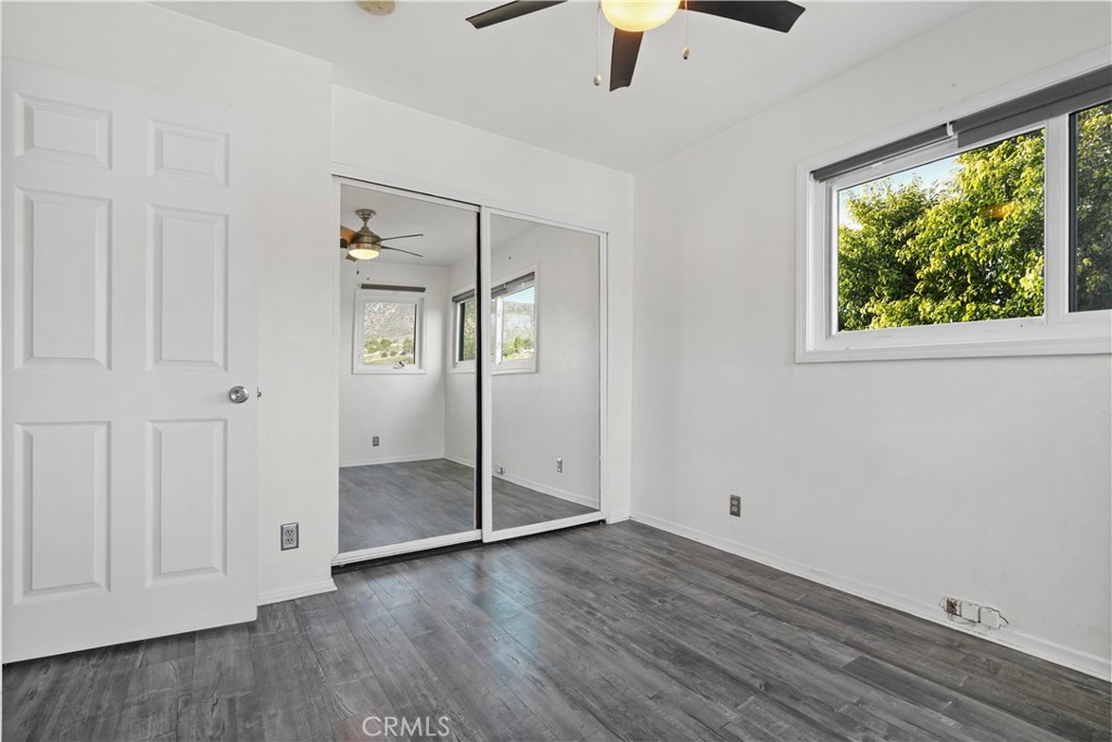 8545 Tujunga Valley Street Sunland, CA 91040 - Photo 13 of 23